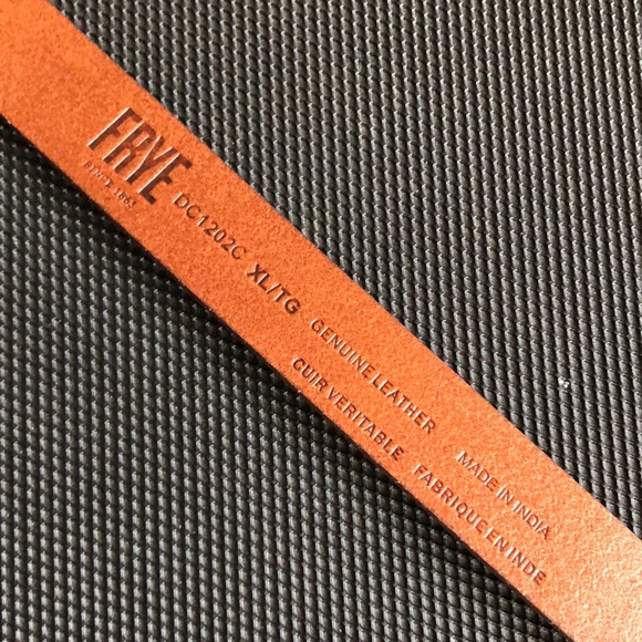 FRYE (XL) leather belt studded - Picture 9 of 11